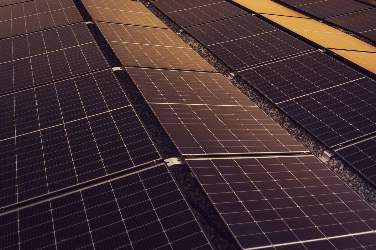 Benefits of Solar Panels for Businesses: 7 Proven Ways to Avoid Costly Energy Mistakes